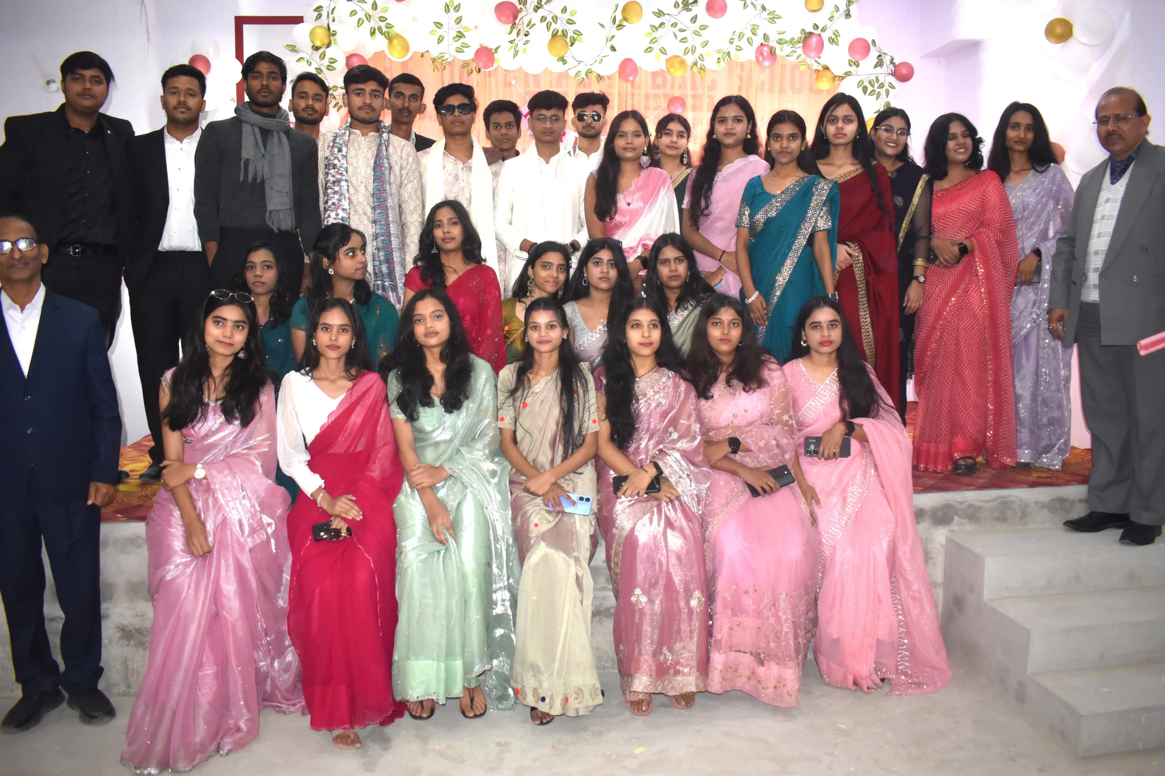 Farewell Class 12th 2025 - Photo 6